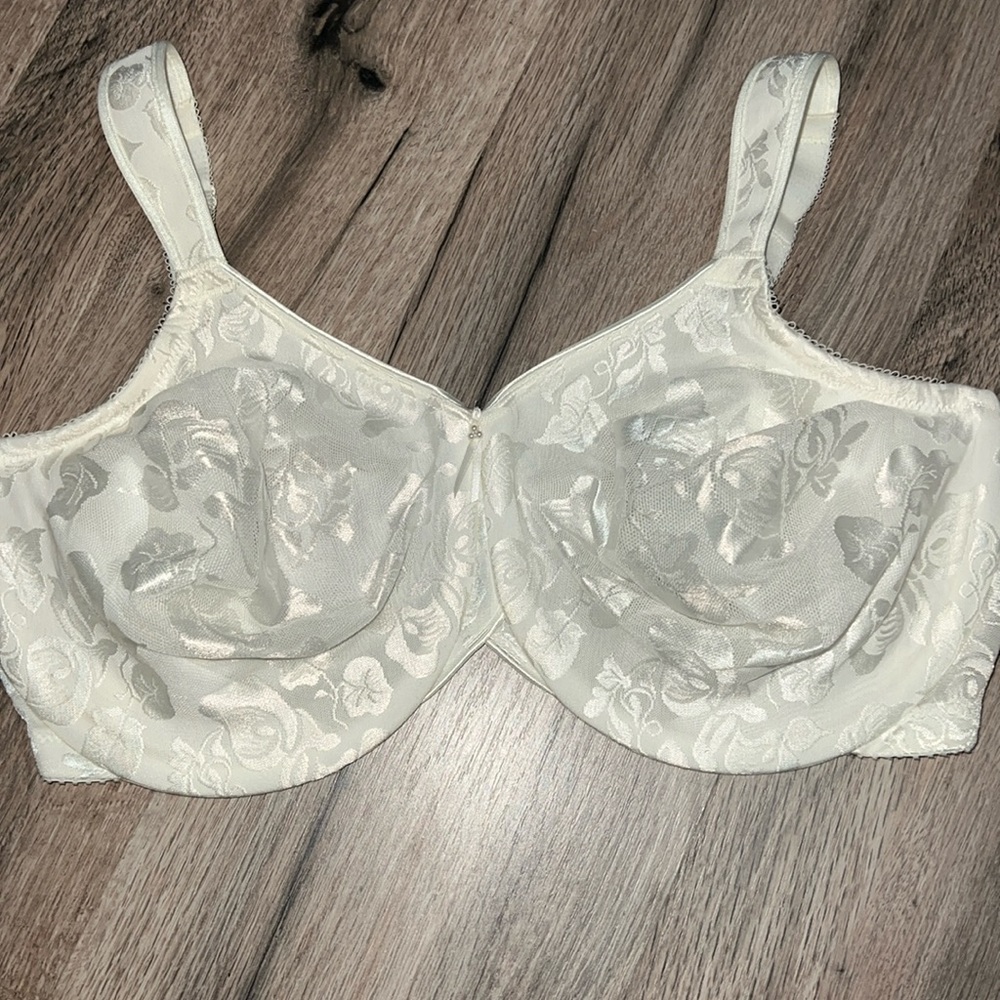 40DDD Wacoal Awareness Underwire Bra style 85567